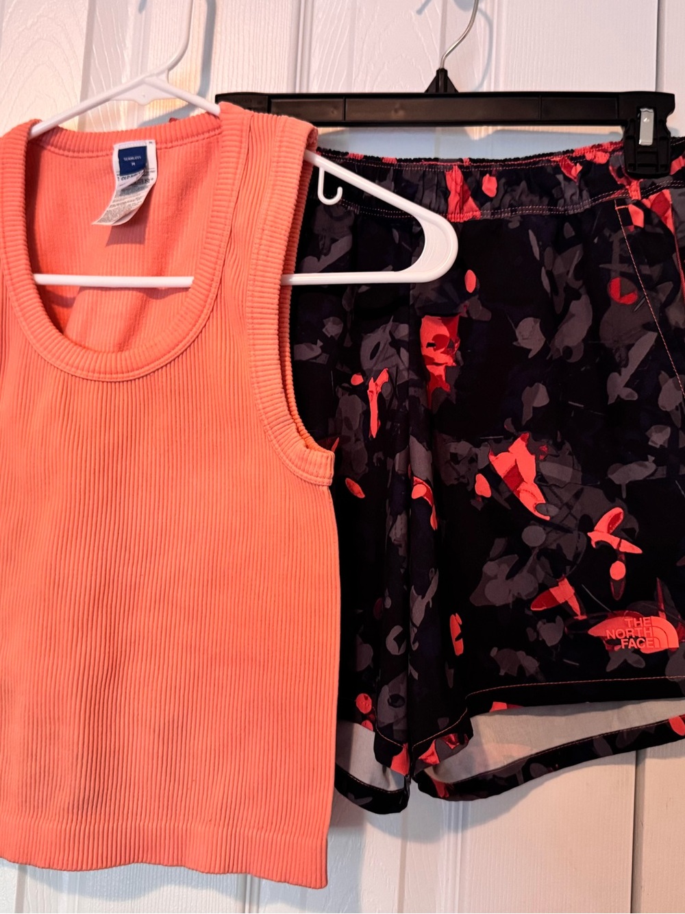 Old Navy ribbed knit tank & North Face patterned short bundle